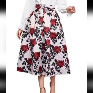 NWT Stunning Maxi Floral Spring Skirt